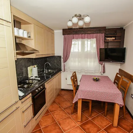 Gabriela Apartamento *